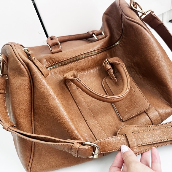 Brown Vegan Leather Duffle Bag - Travel/Weekender/Outting - Picture 2 of 8